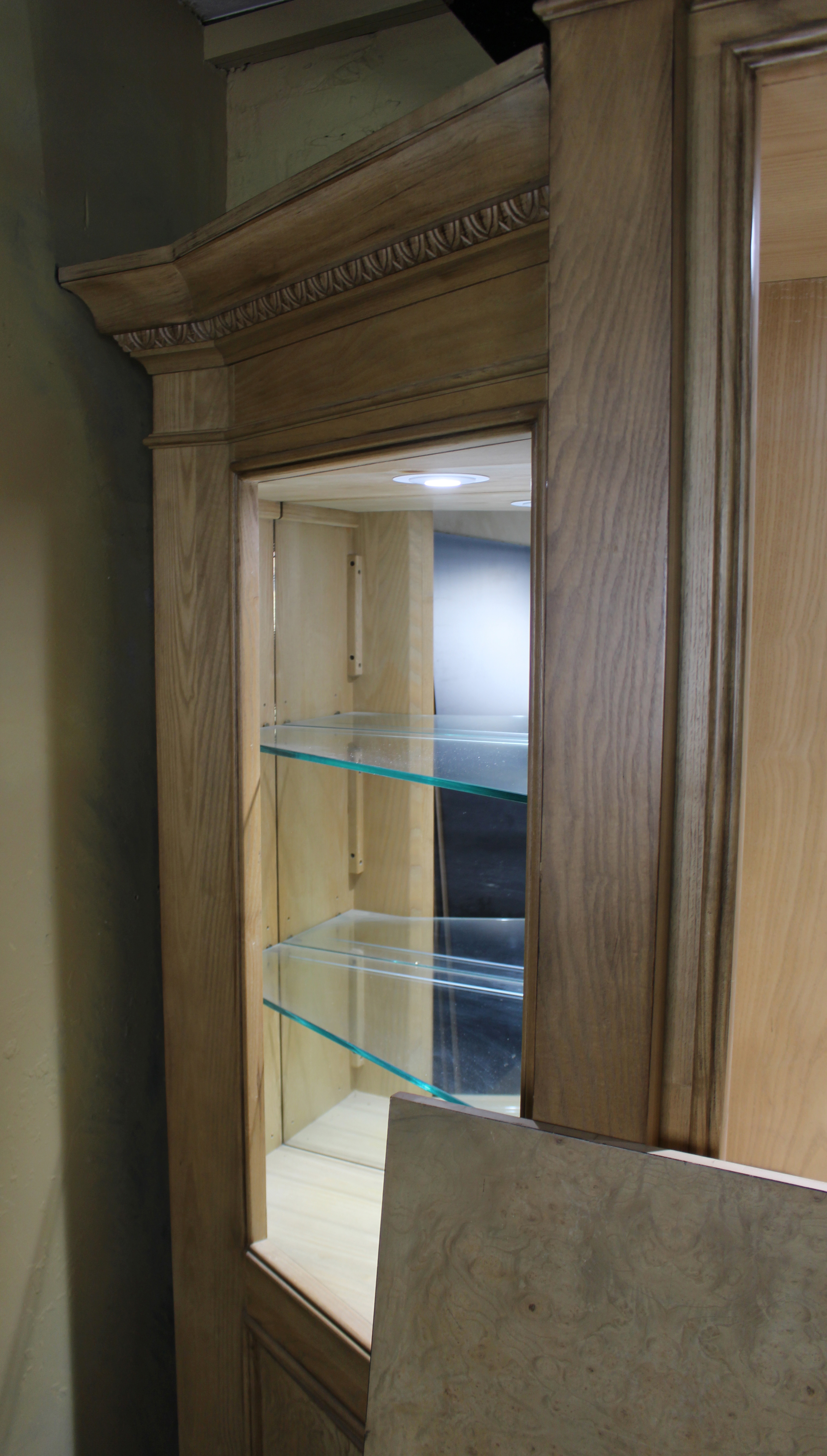 Vintage Hollywood Regency Fitted Pediment Cabinet Unit by Drexel Heritage