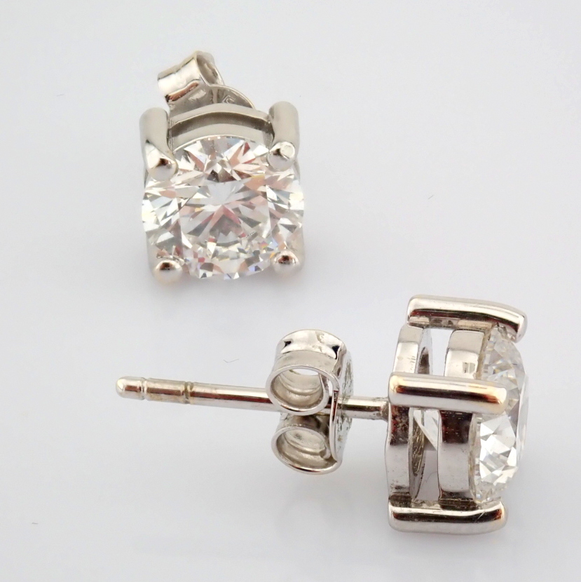 Round Cut Lab-Grown Diamond Earring - 2.9 Total Carat (IGI Certified)