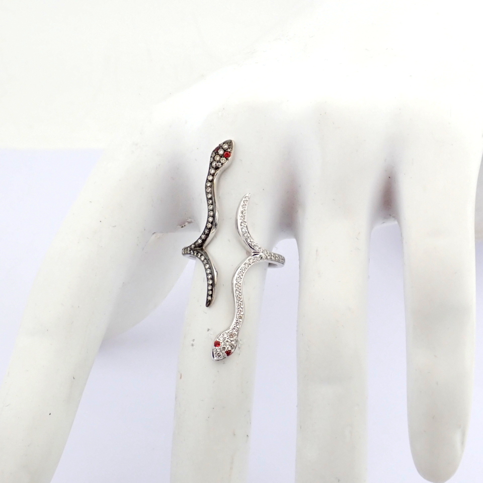 Natural Diamond 18K White Gold Ring