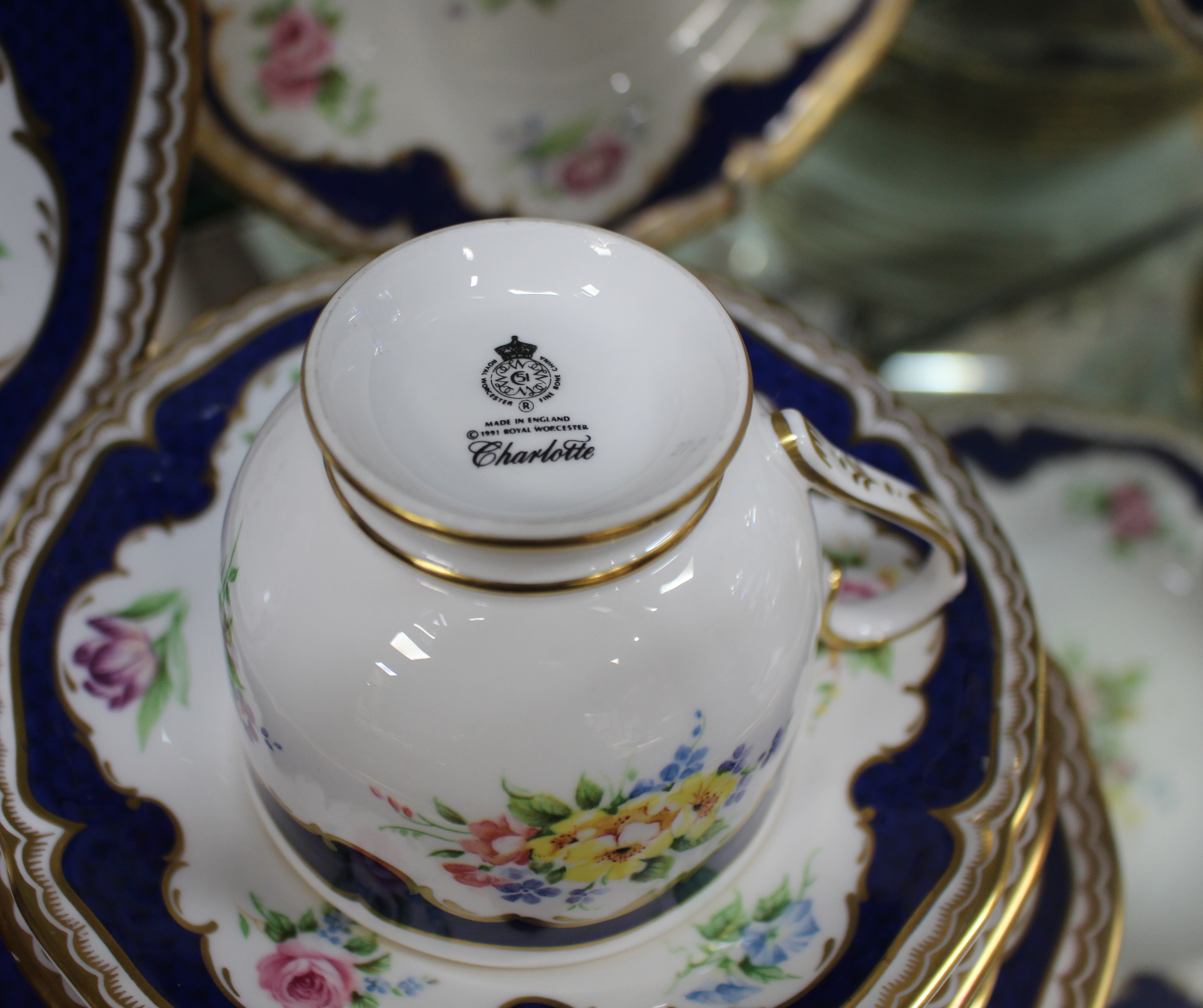 Royal Worcester Charlotte Dinner Service 70 Pieces
