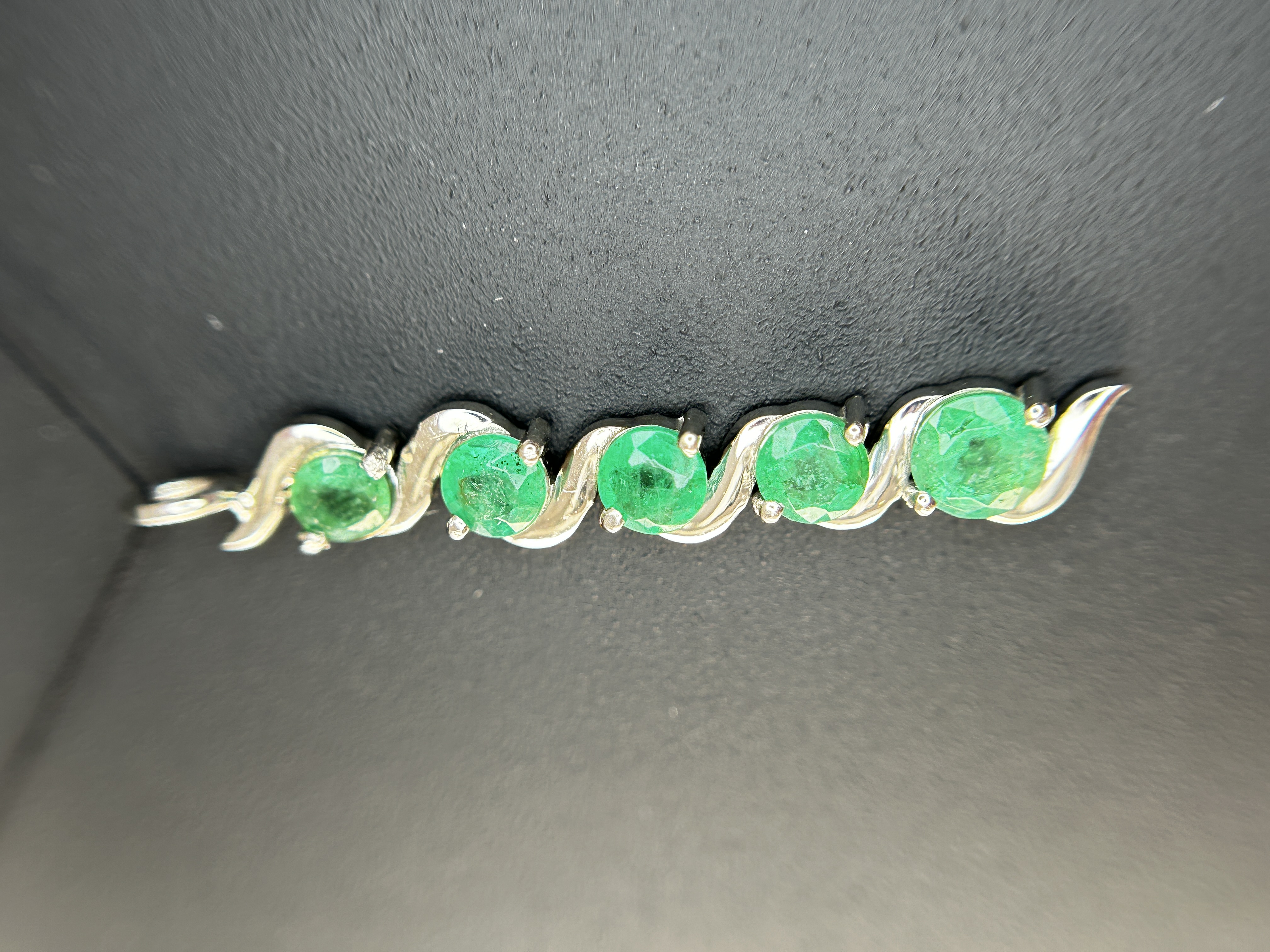 Beautiful 1.17ct Natural Emerald Pendant With Platinum 950
