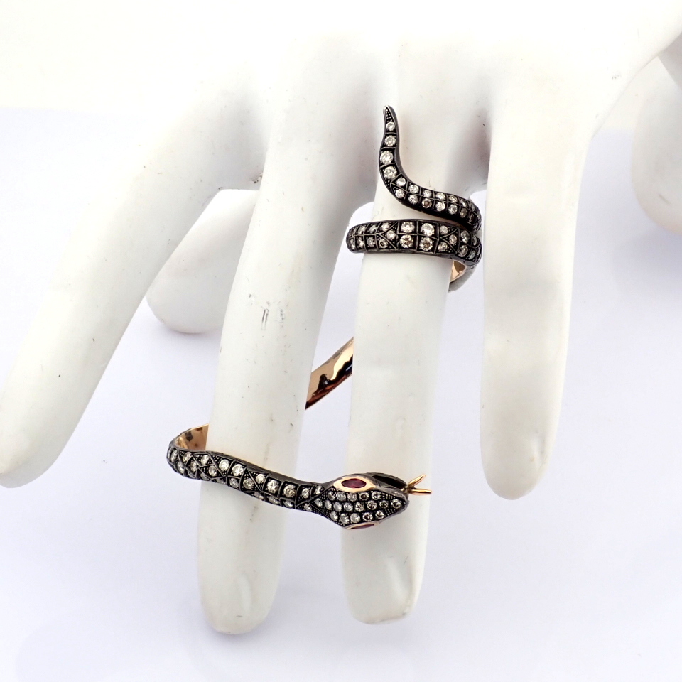Natural Diamond 18K Yellow Gold Ring