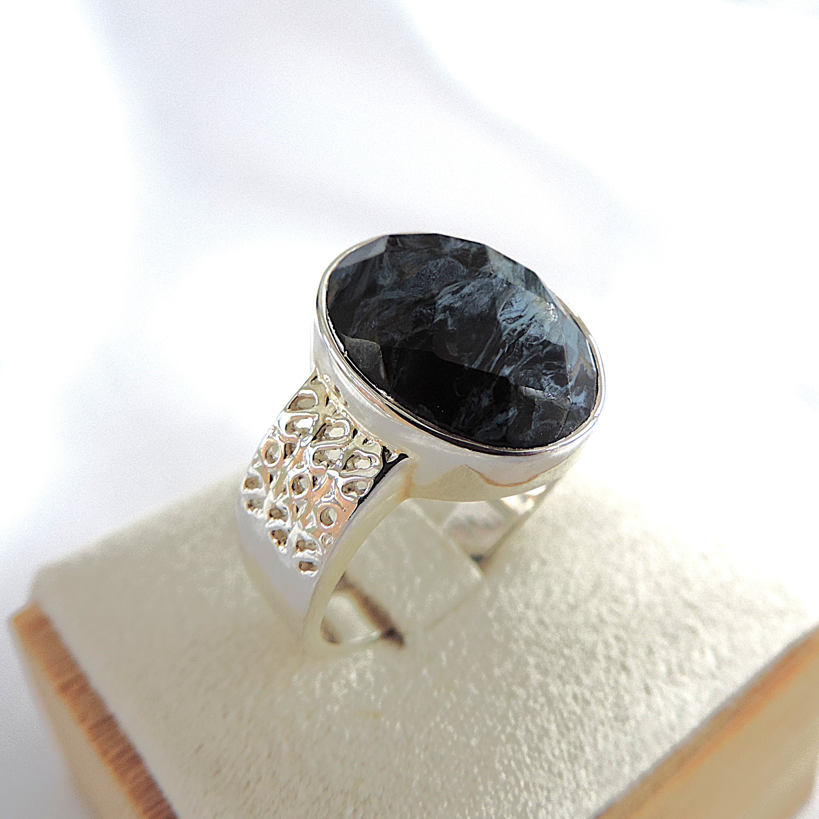 925 Silver Gemstone Ring 'NEW'