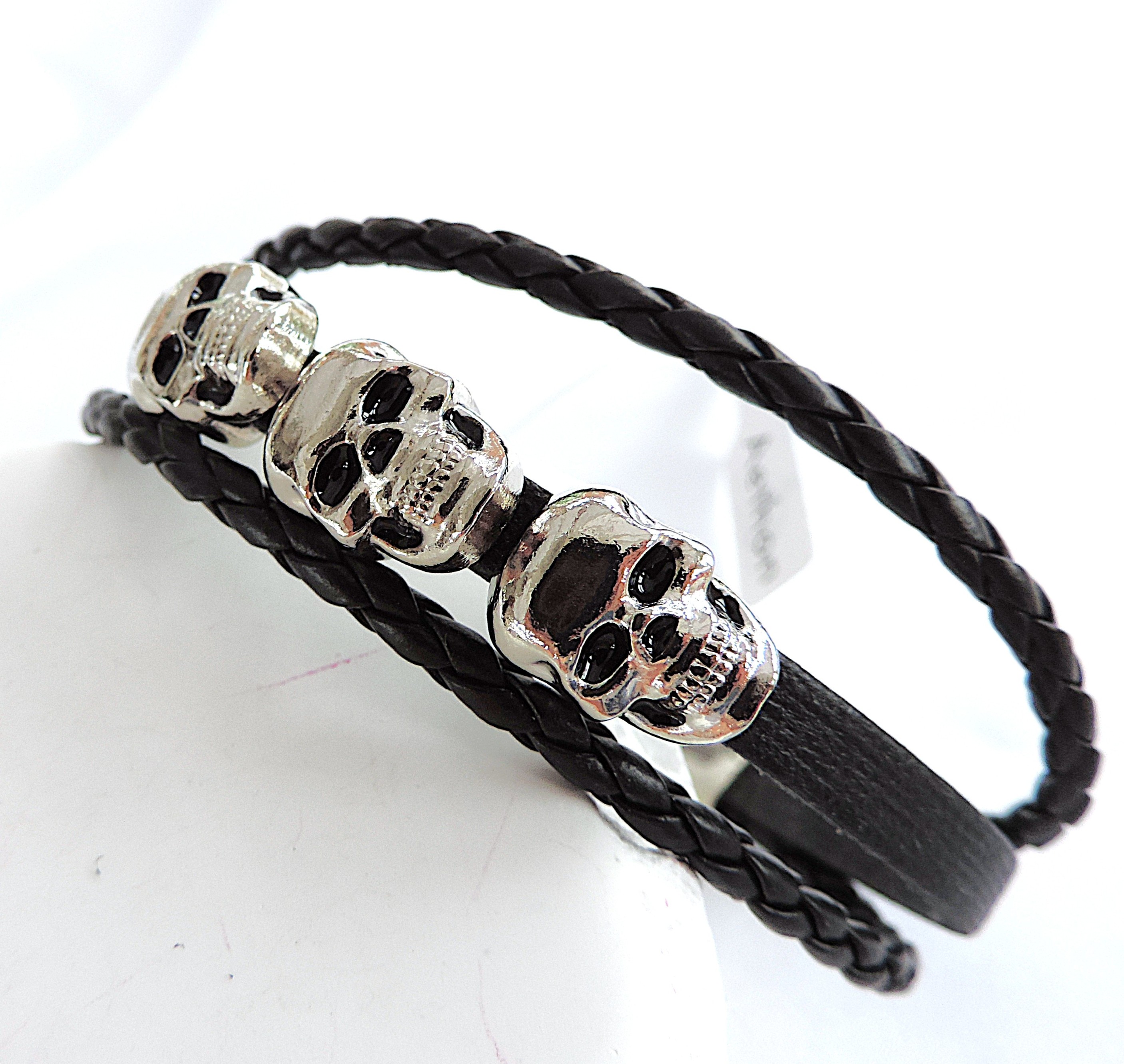Aethon Men's Leather Braided Triple Skull Bracelet 'NEW'
