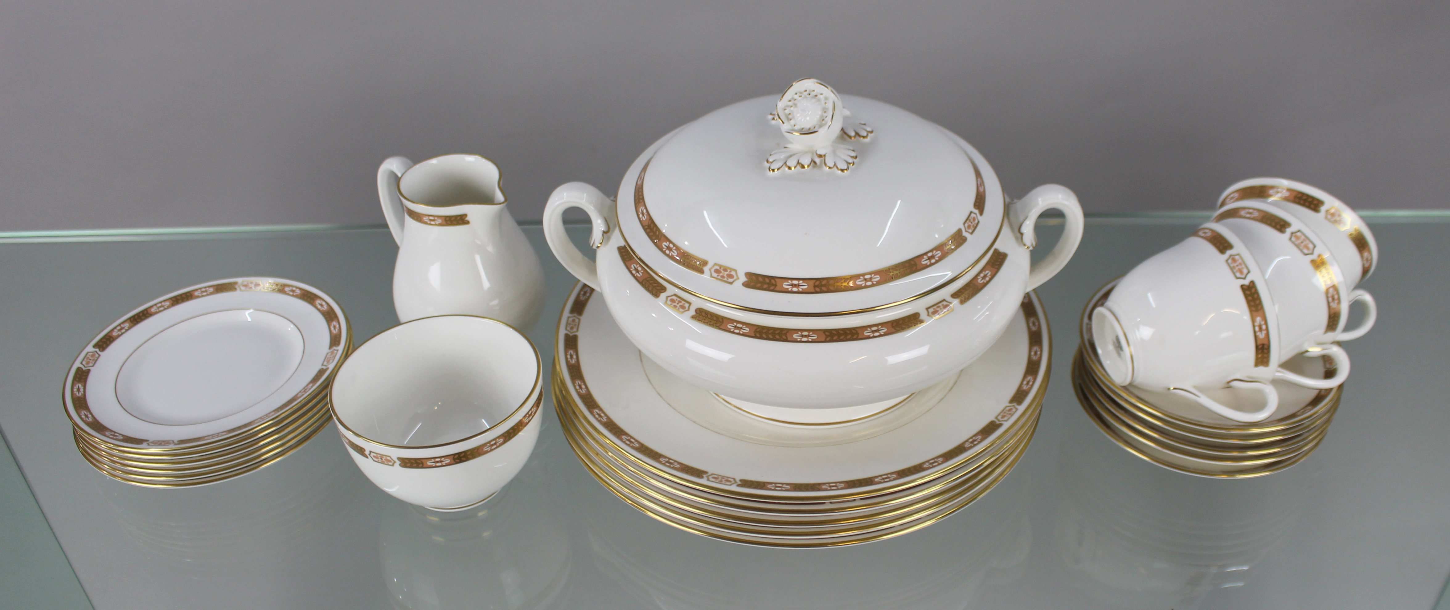 Royal Worcester Grosvenor White & Gold Part Dinner Service