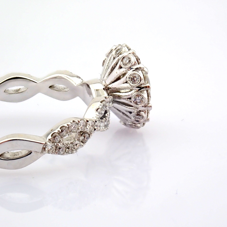 Natural Diamond 18K White Gold Ring