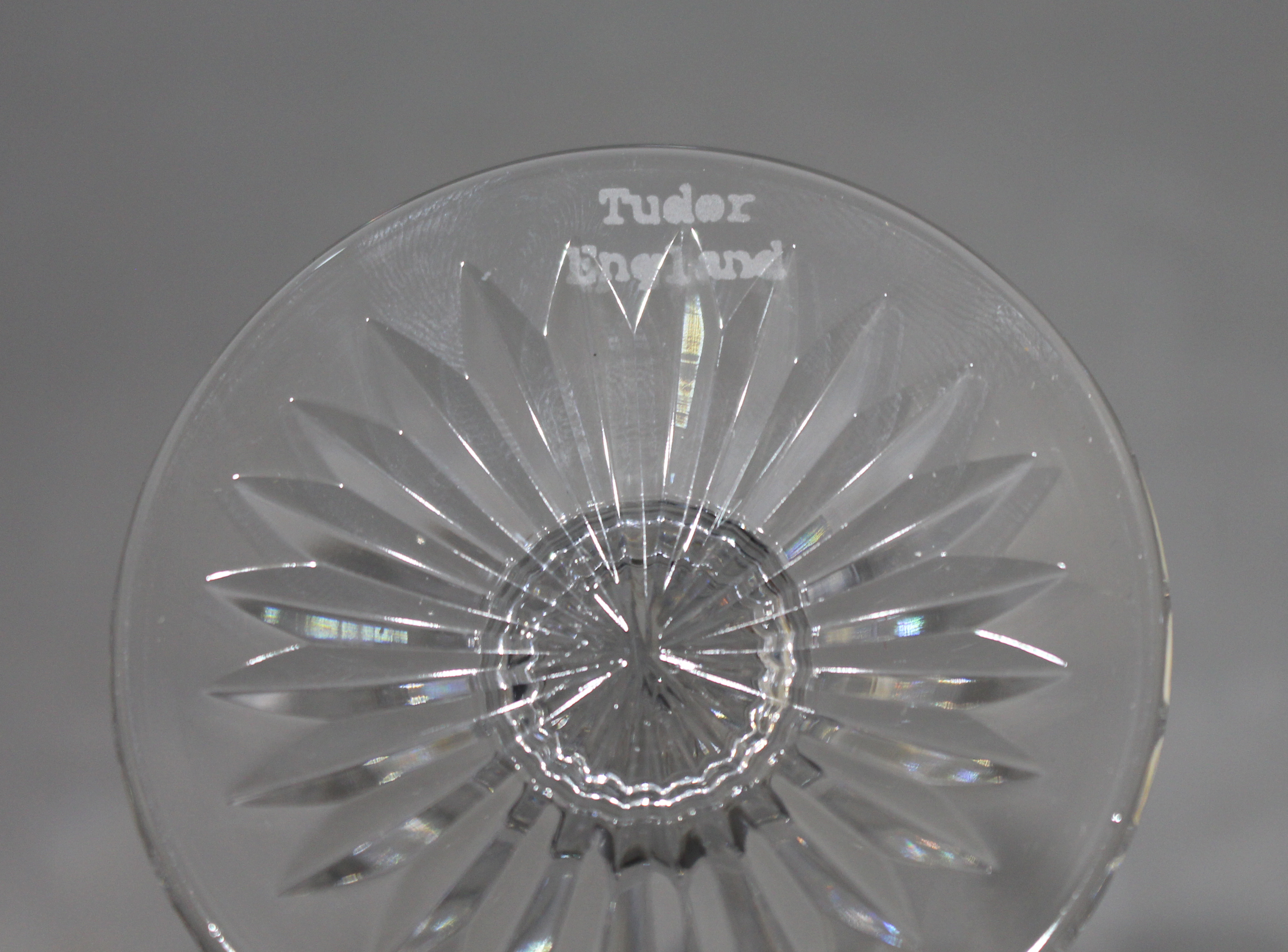 Set of 6 Fine Tudor Crystal Cut Glass Wine Glasses