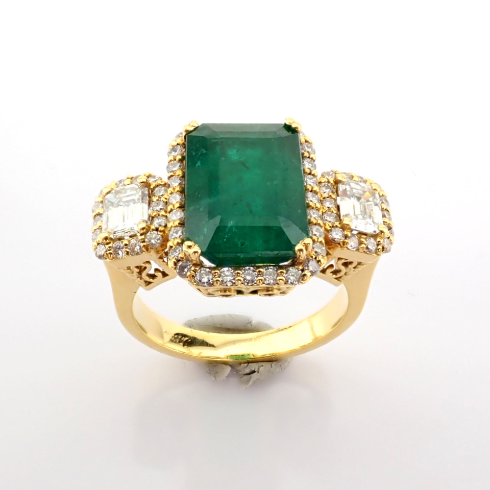 Natural Diamond 18K Yellow Gold Ring