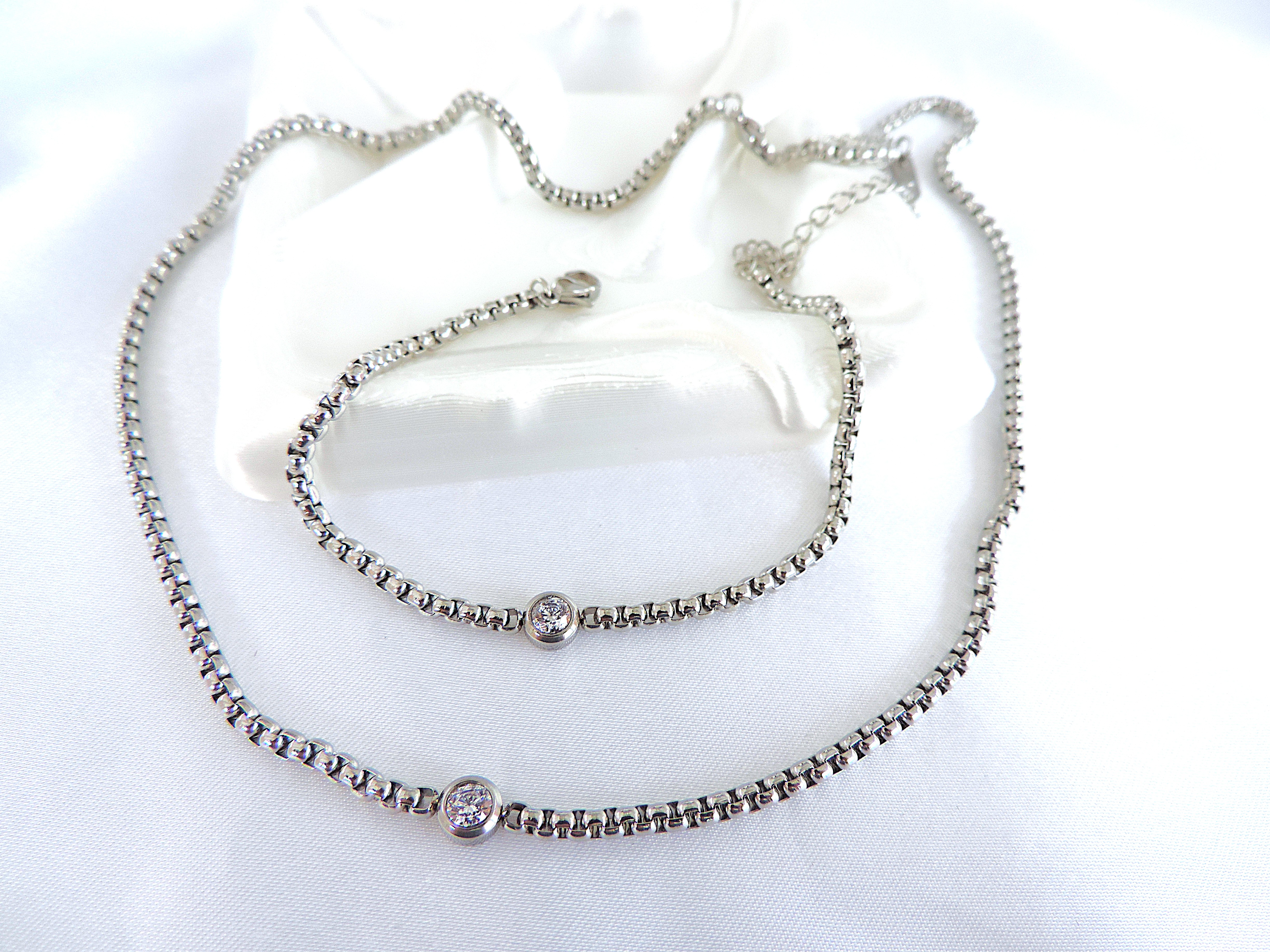 Crystal Necklace & Bracelet Set 'New'
