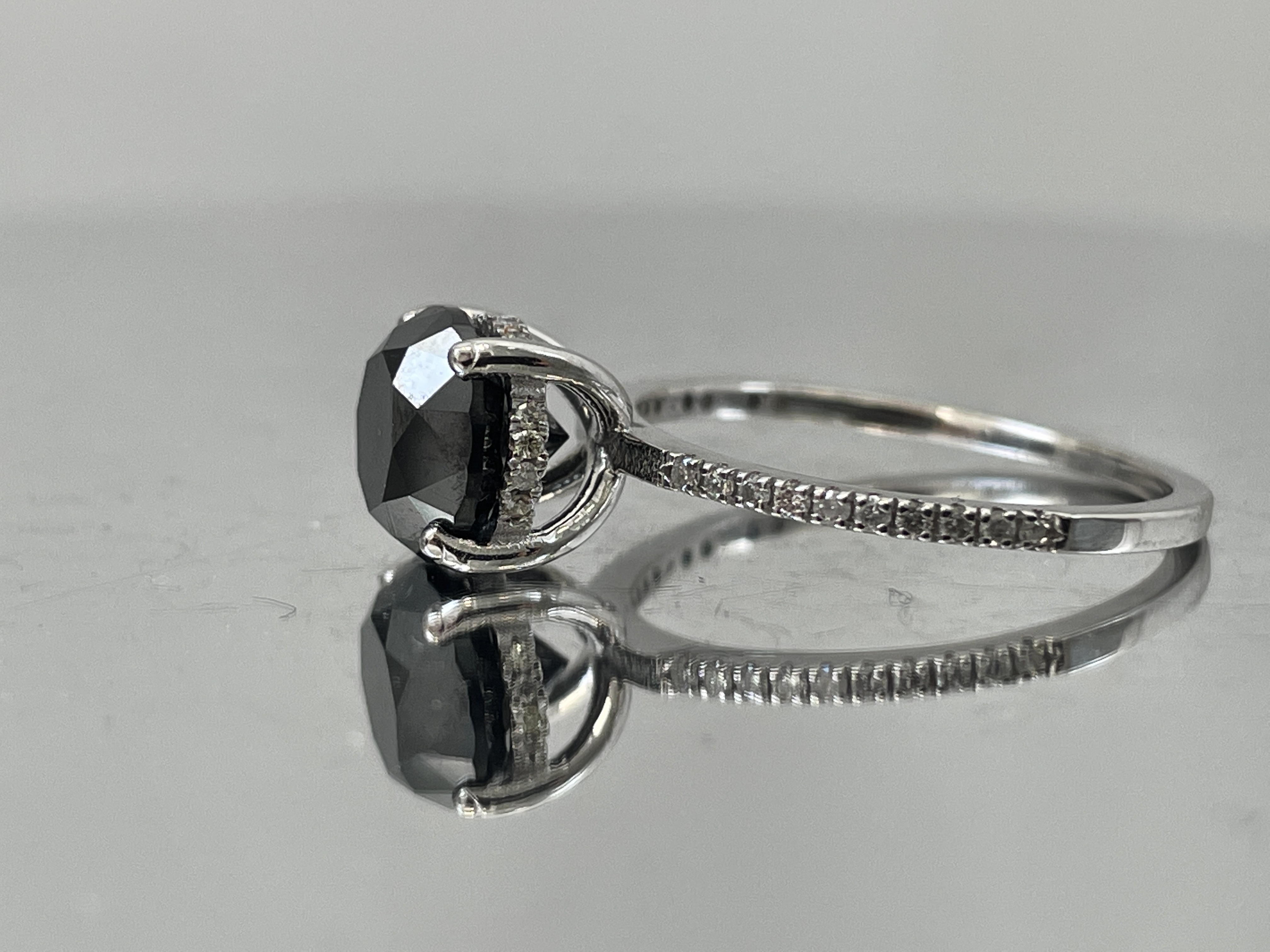 Beautiful Natural 2.64 CT Black Diamond Ring With Natural Diamonds & 18k Gold