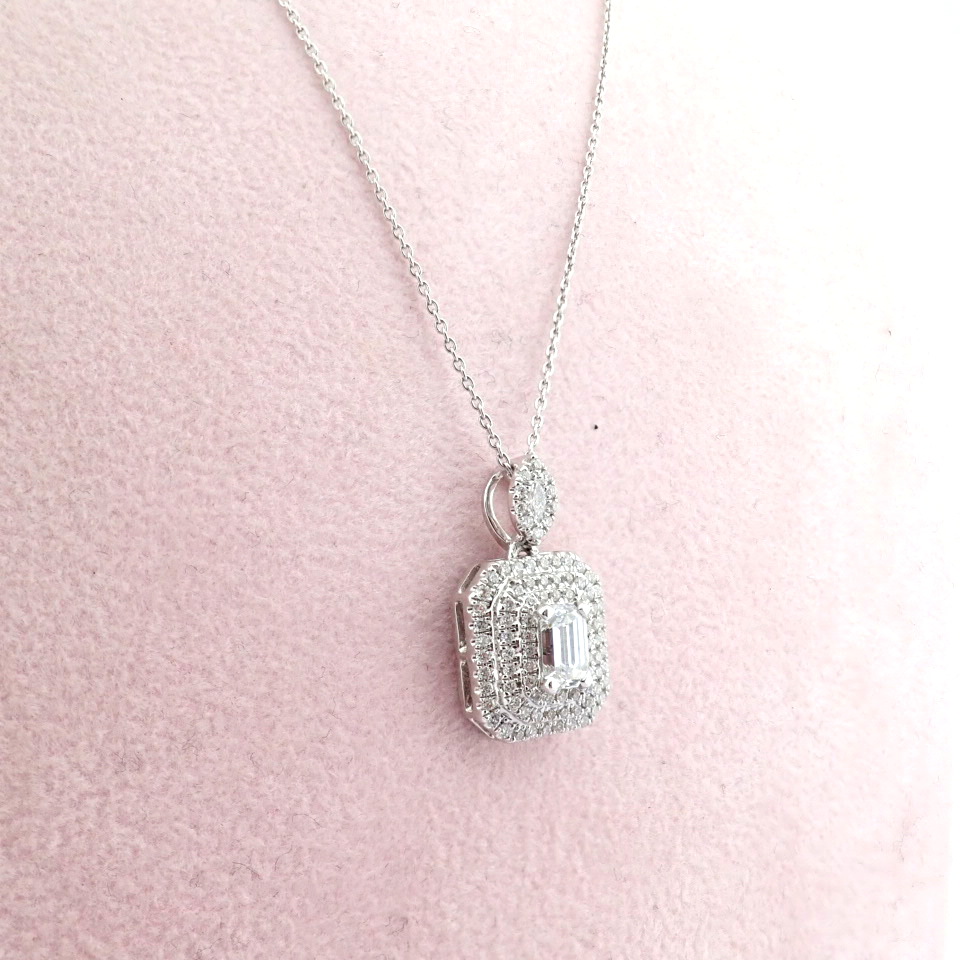 Natural Diamond 18K White Gold Necklace