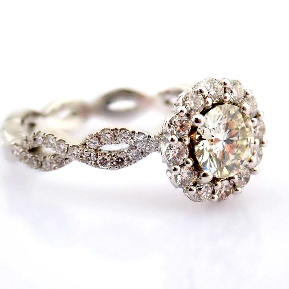 Natural Diamond 18K White Gold Ring