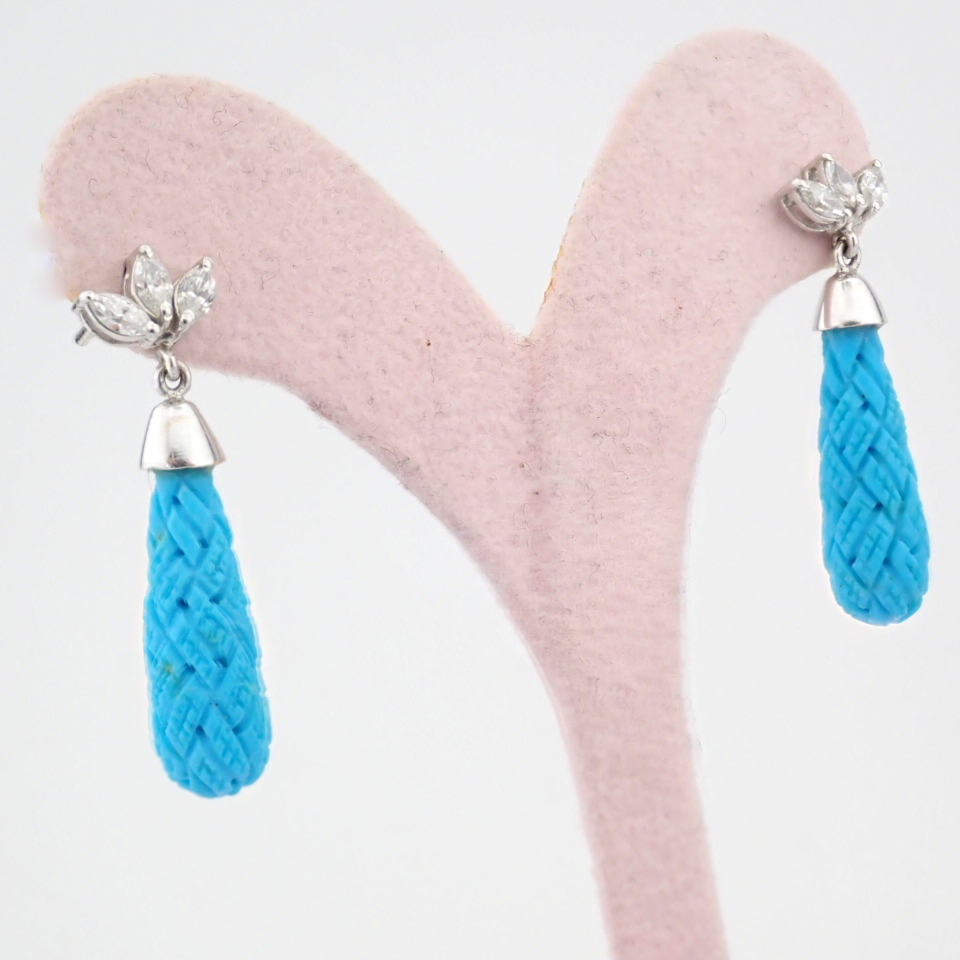 Natural Diamond 18K White Gold Earring