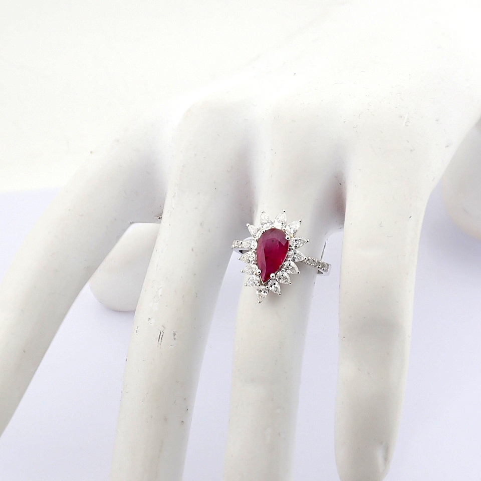 Natural Diamond 18K White Gold Ring