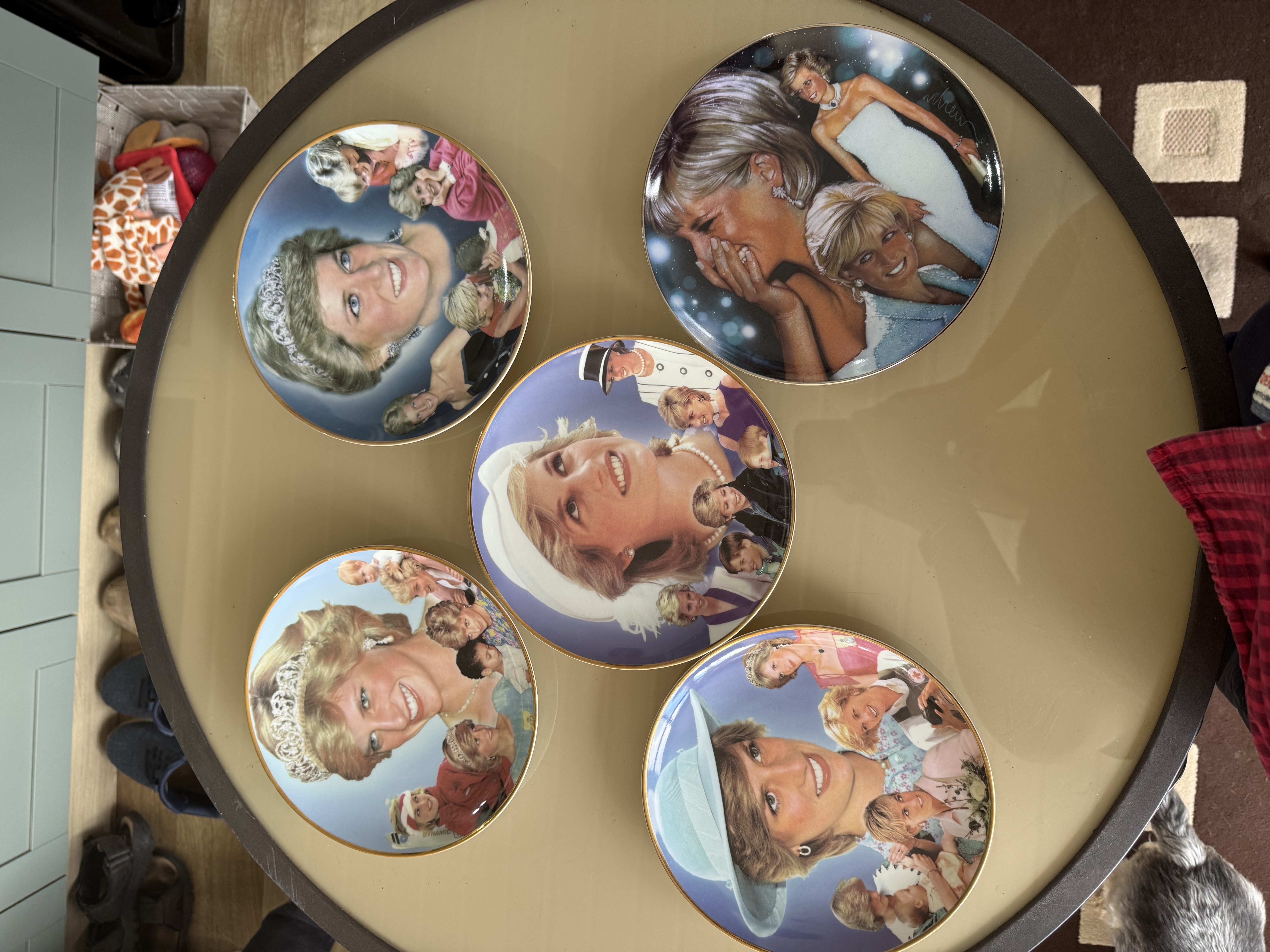 Set of Diana Plates