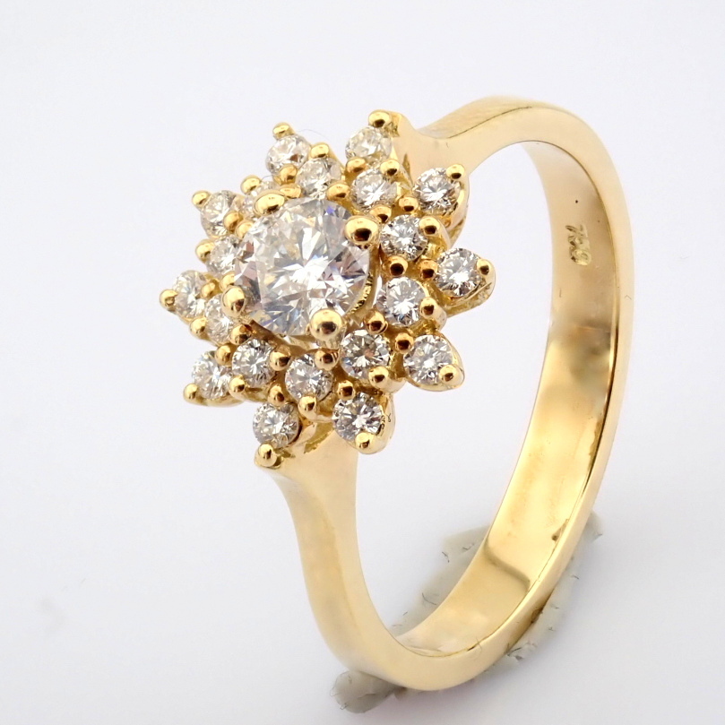 Natural Diamond 18K Yellow Gold Ring