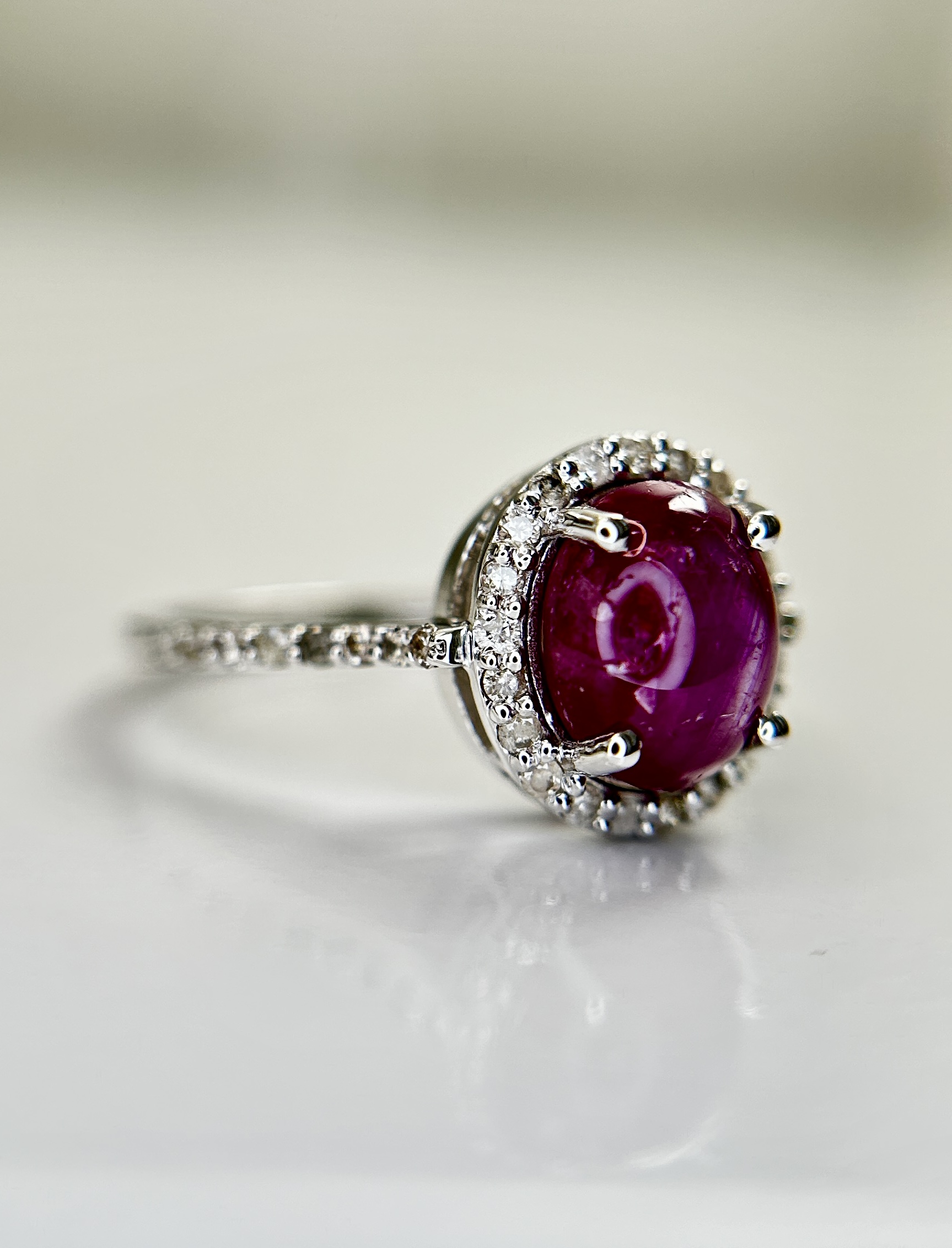 Natural Star Ruby Ring 2.71ct With Natural Diamonds & 18k Gold