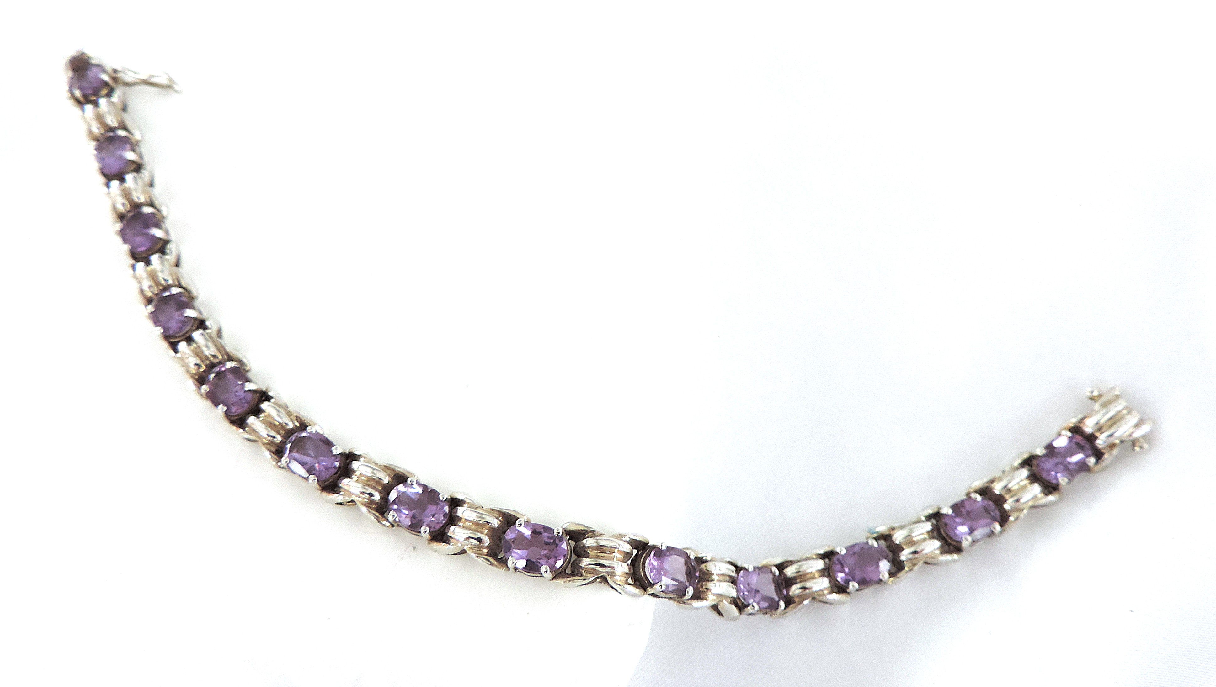 Vintage 925 Sterling Silver 11 Carat Amethyst Gemstone Bracelet