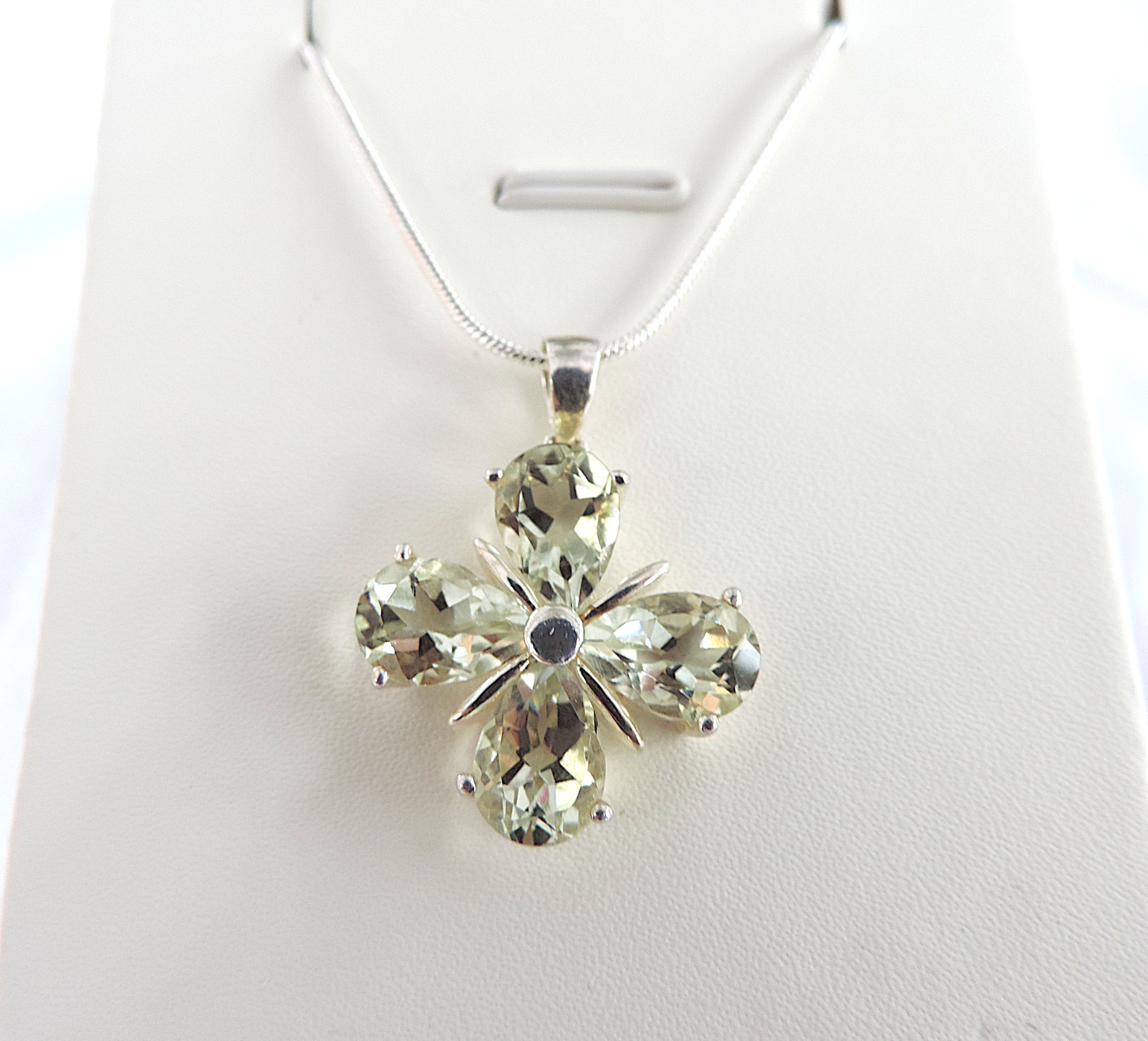 925 Silver 6.8 Carat Lemon Green Ceylon Chrysoberyl Pendant Necklace