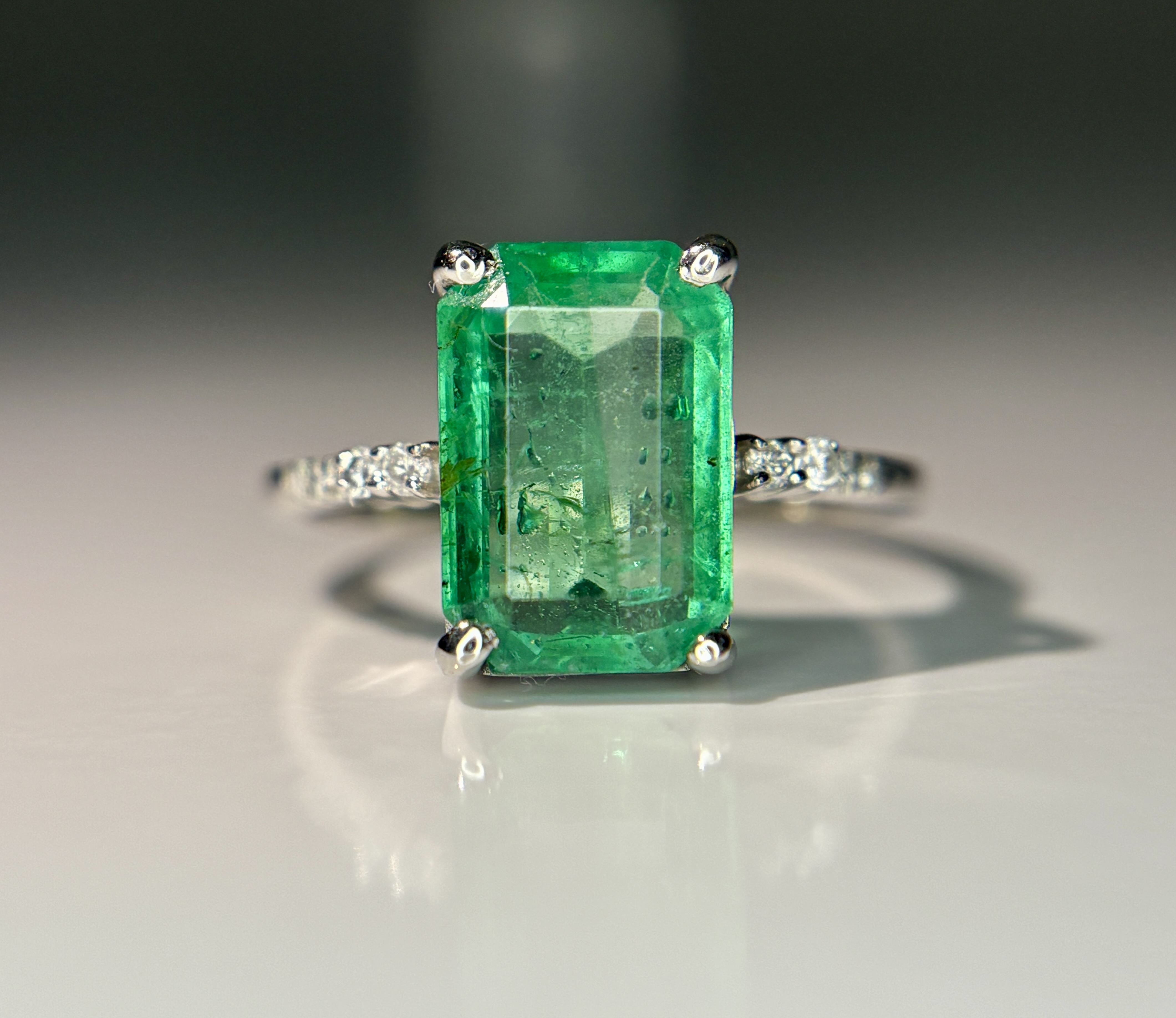 Beautiful 3.00 CT Natural Emerald Ring With Natural Diamonds & Platinum 950