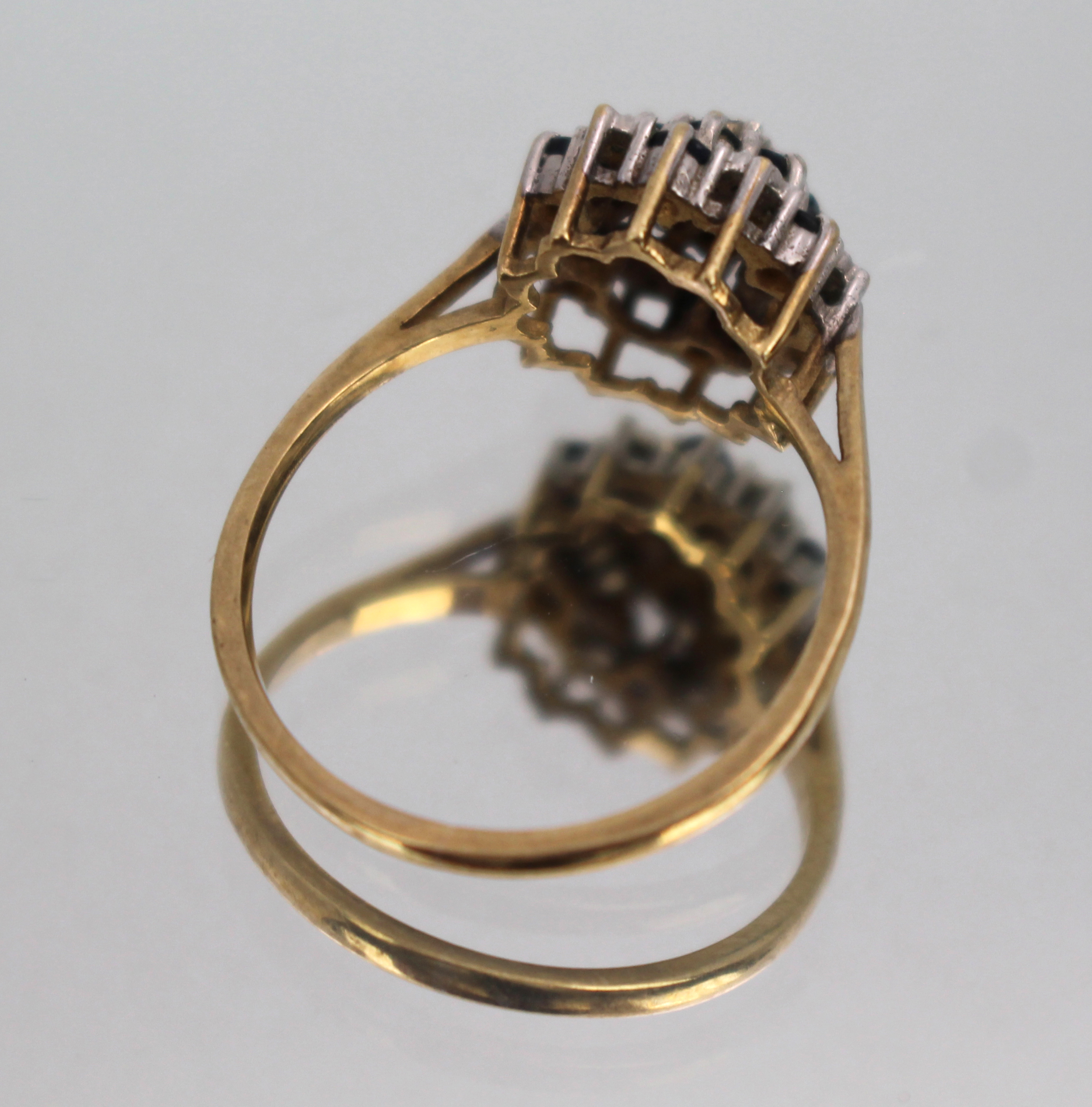 Vintage Sapphire & Diamond Ring