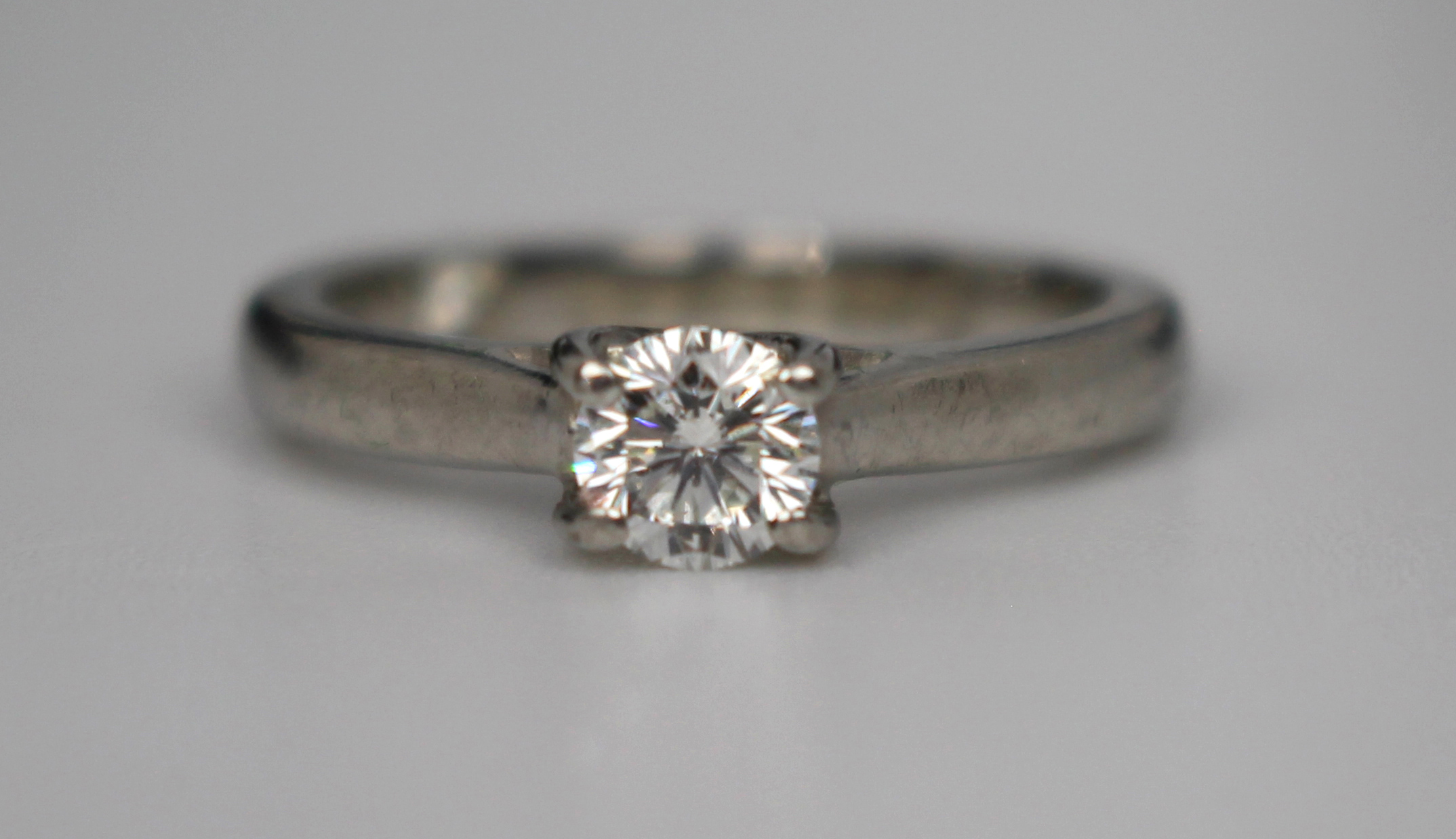 Leo Diamond Platinum Ring with 0.33 Carat Natural Diamond