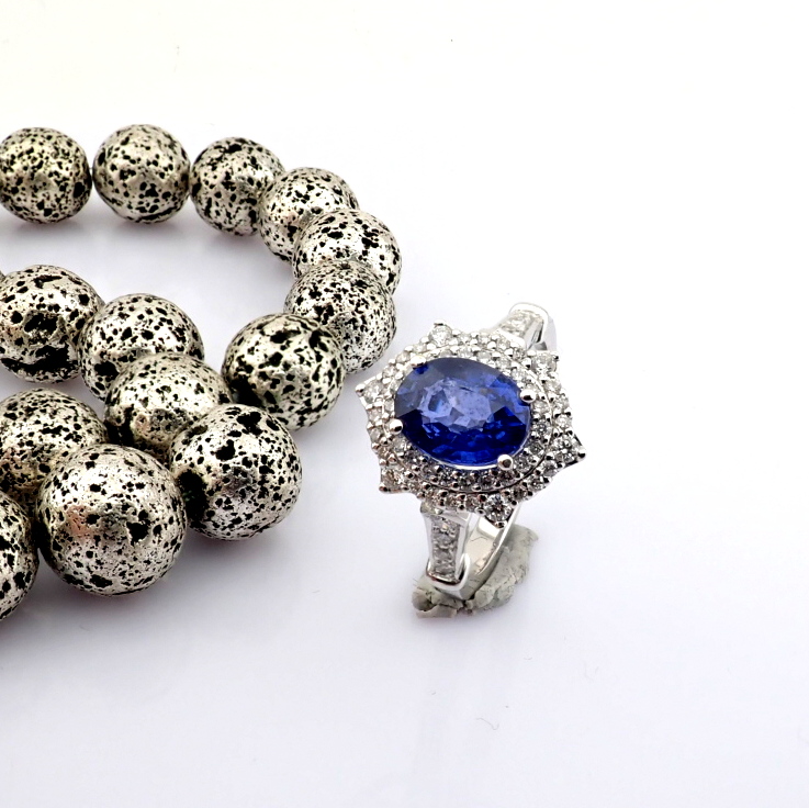 Natural Diamond 18K White Gold Ring