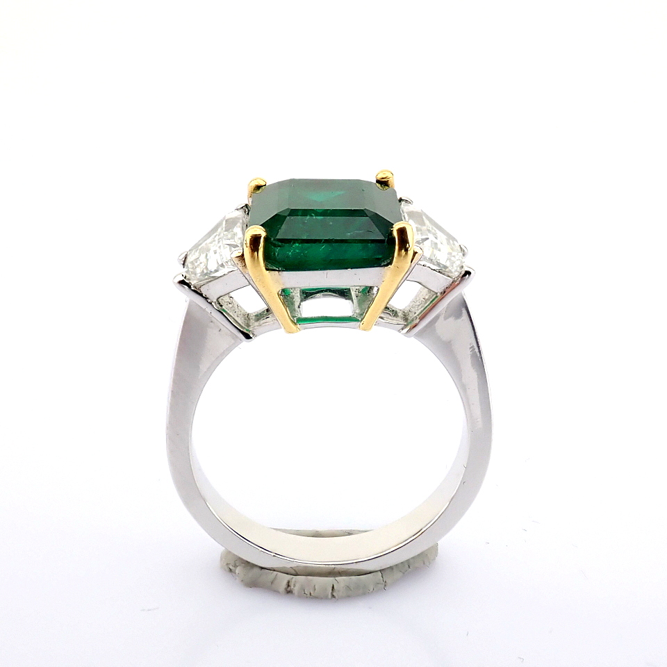 Natural Diamond 18K White Gold Ring