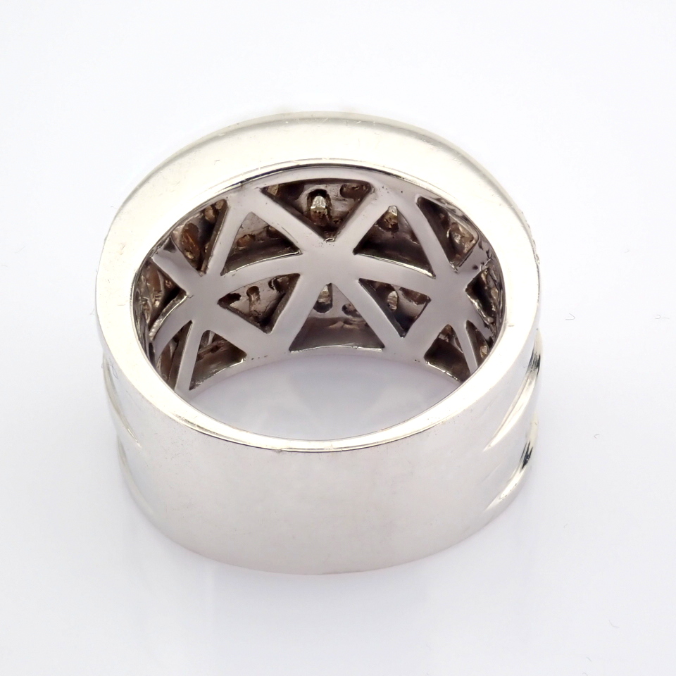 Natural Diamond 18K White Gold Ring