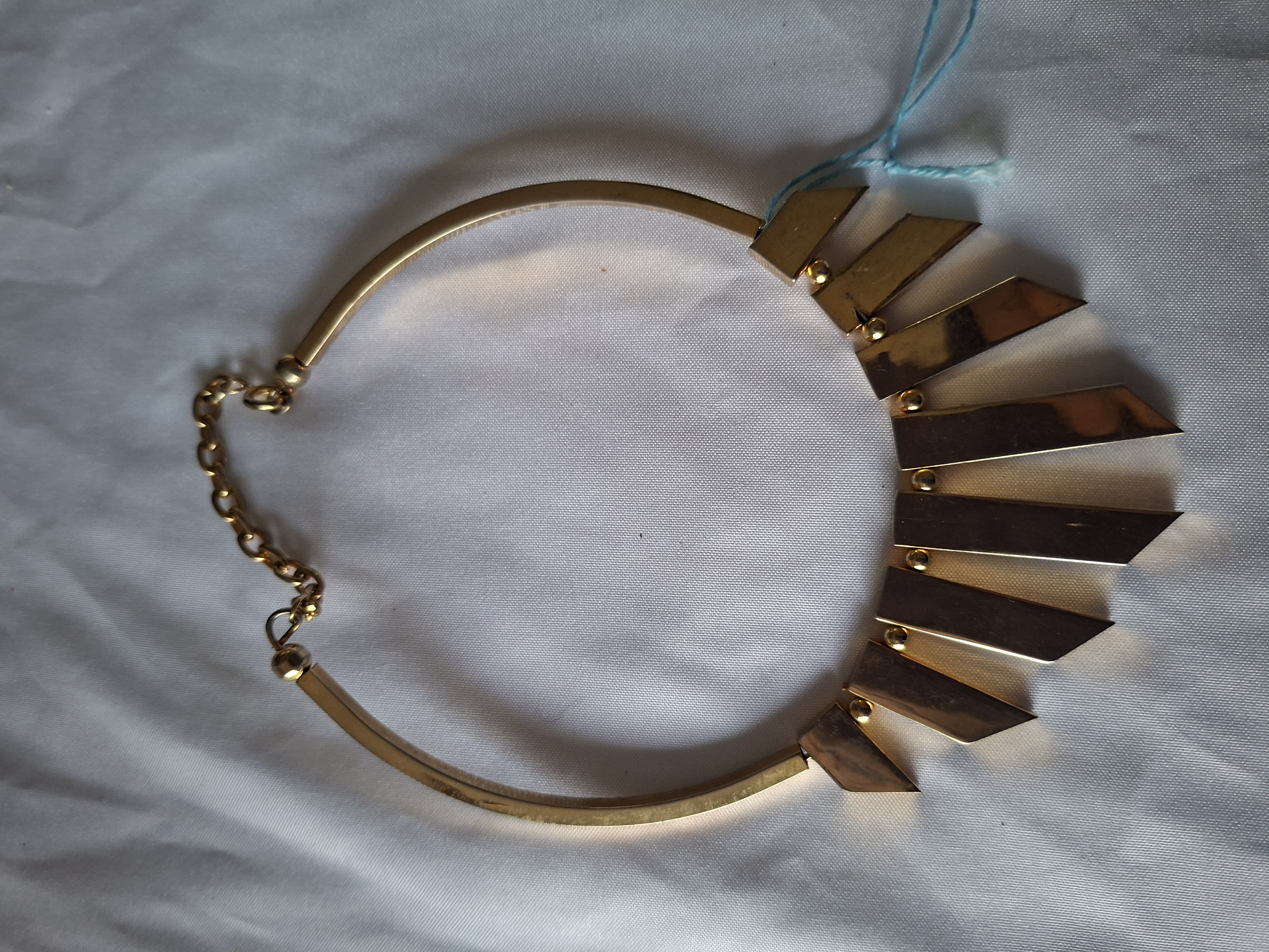 Selection of Vintage Jewellery Items