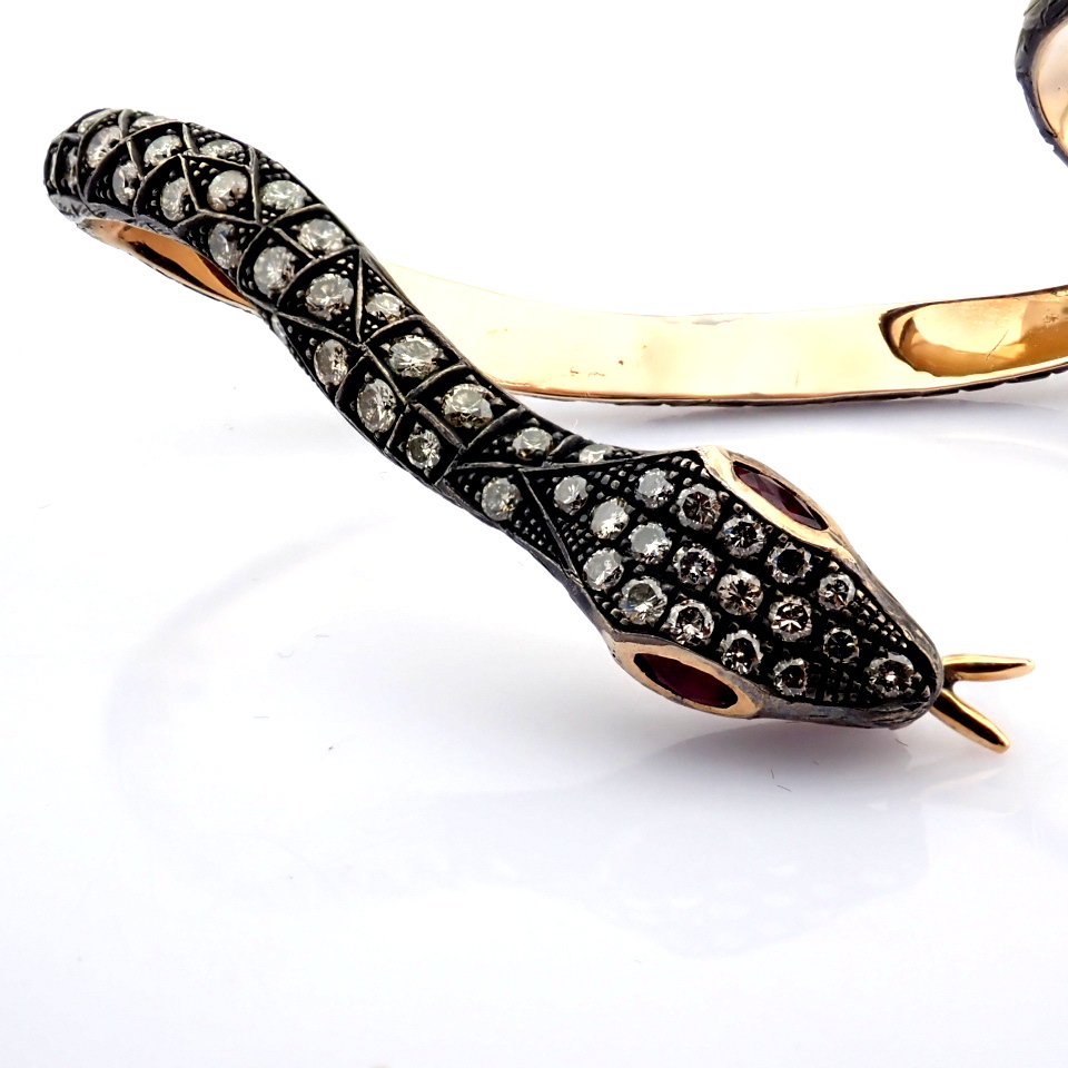 Natural Diamond 18K Yellow Gold Ring