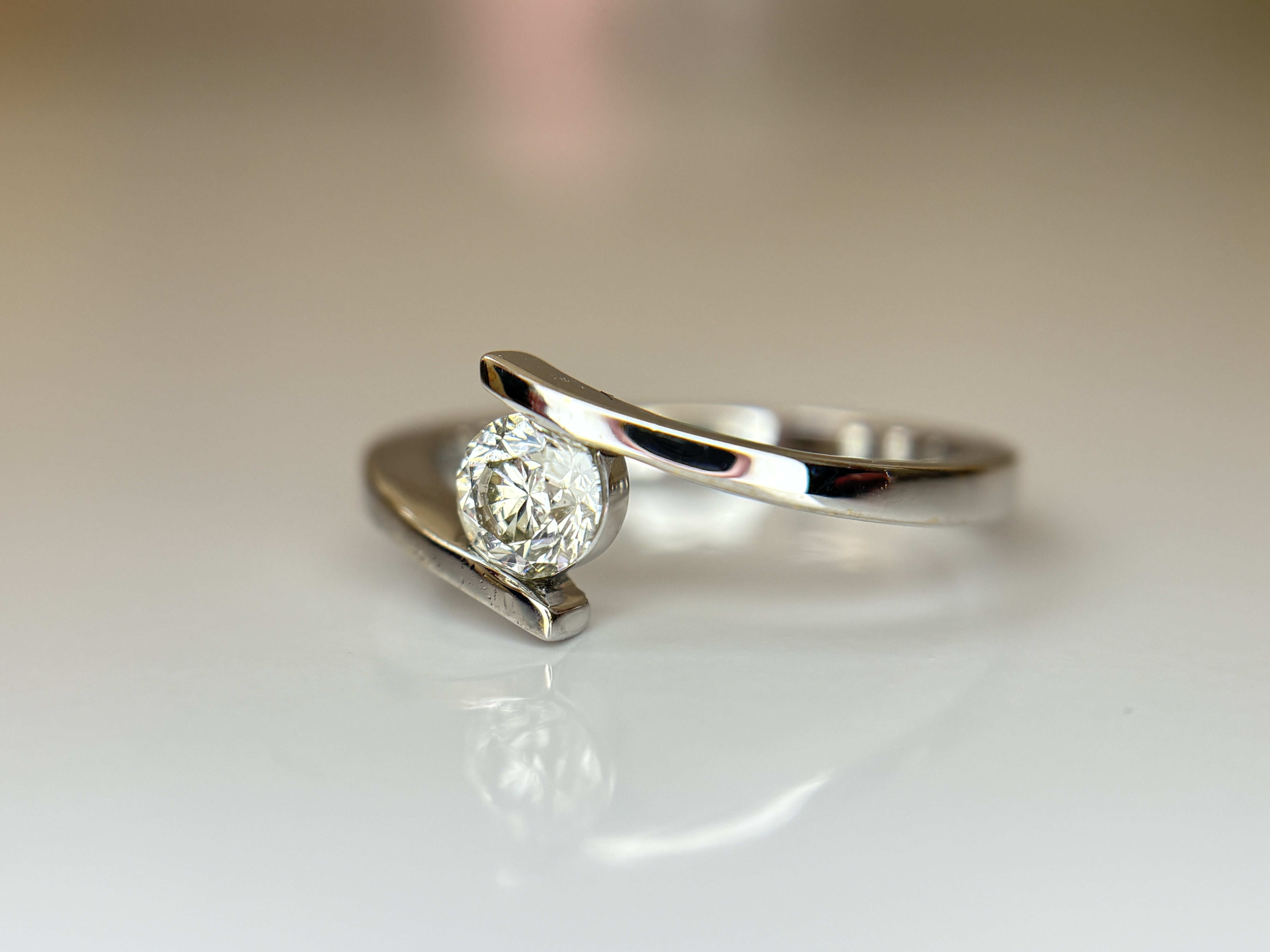 Beautiful Natural 0.45 CT S1 Diamond Ring With 18k Gold