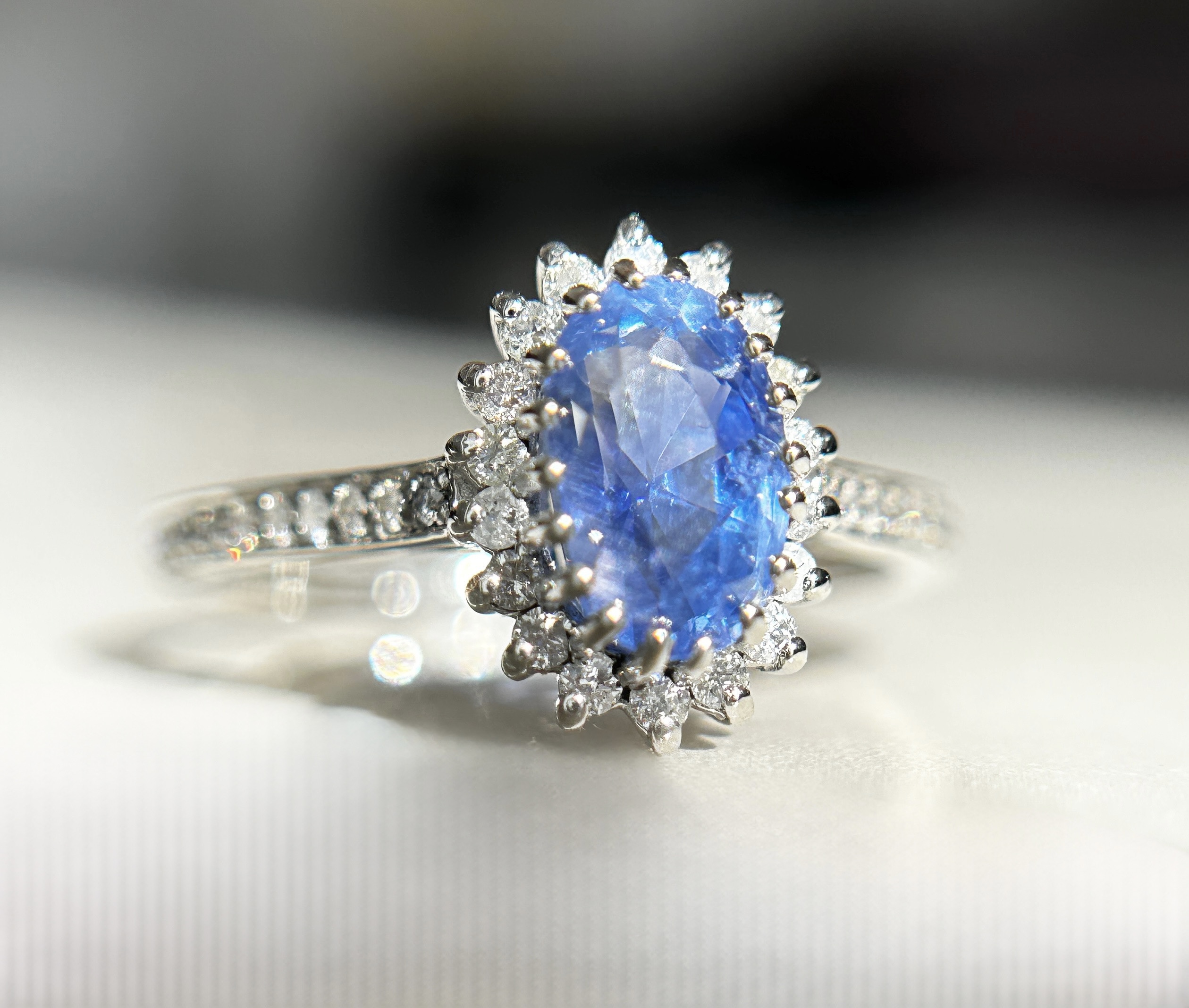 Beautiful 2.19 CT Unheated Burma Blue Sapphire Diamonds & 950 Platinum