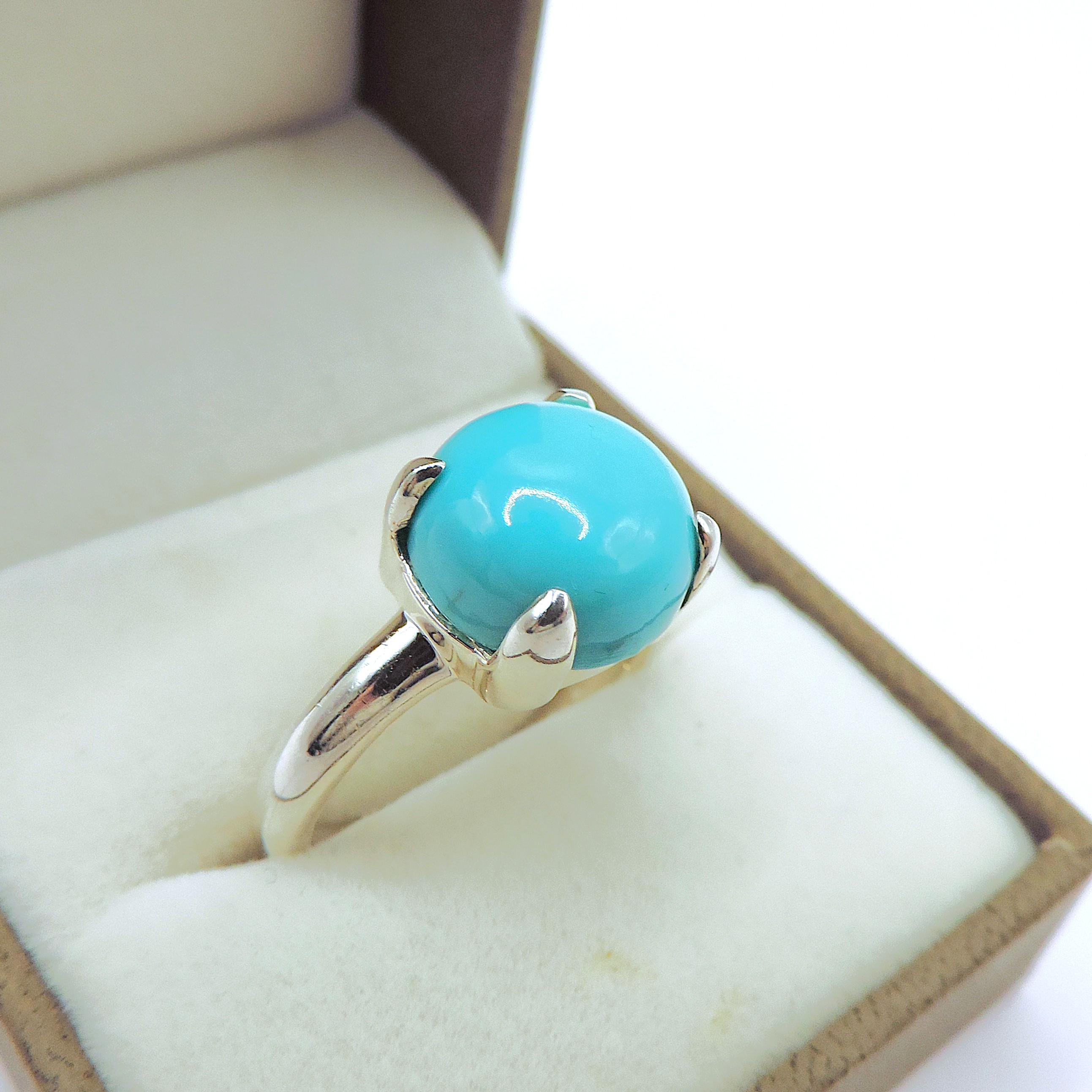 Sterling Silver Cabochon Turquoise Ring New With Gift Pouch