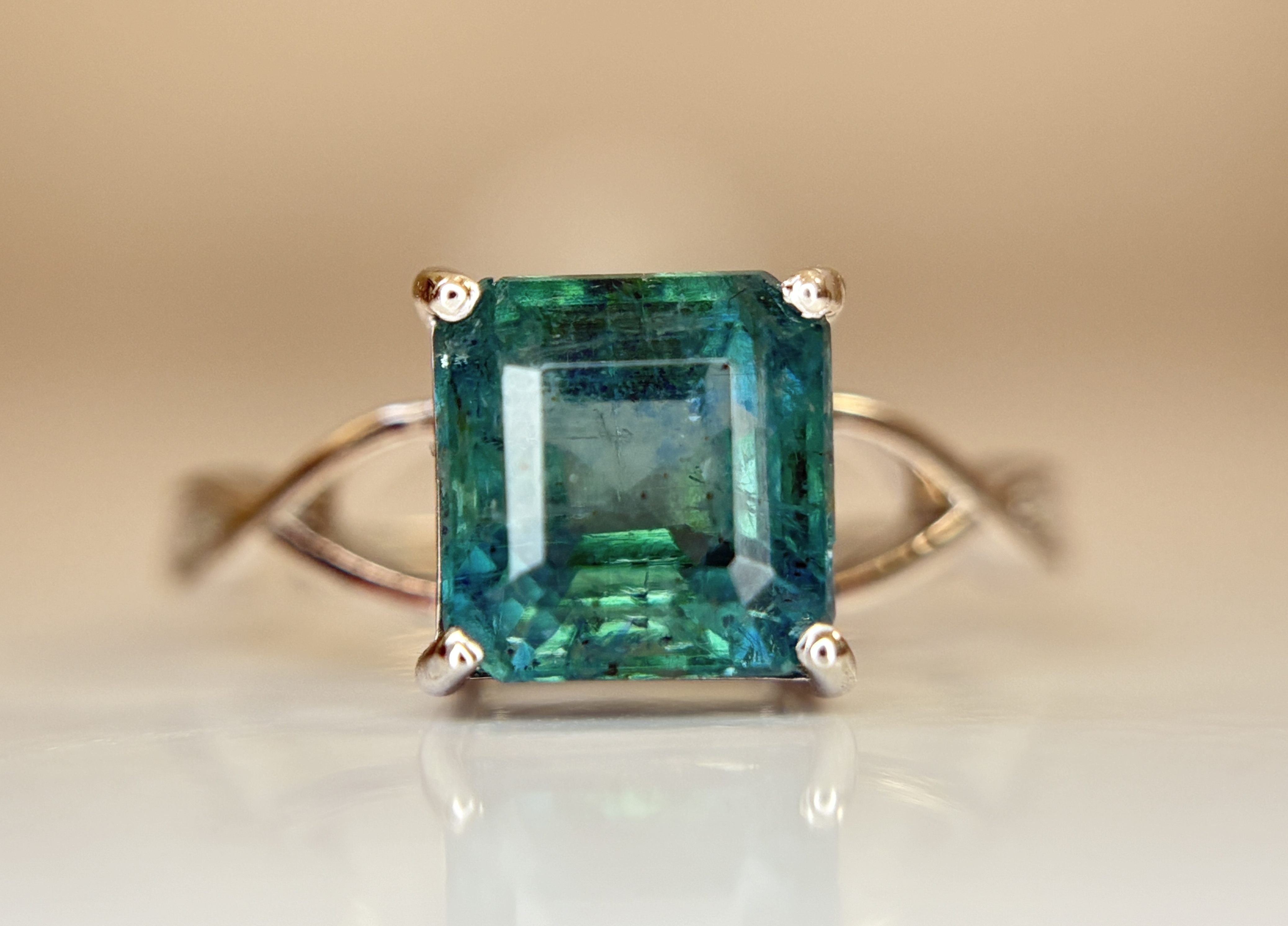 Beautiful 2.91 CT Natural Emerald Ring Platinum 950