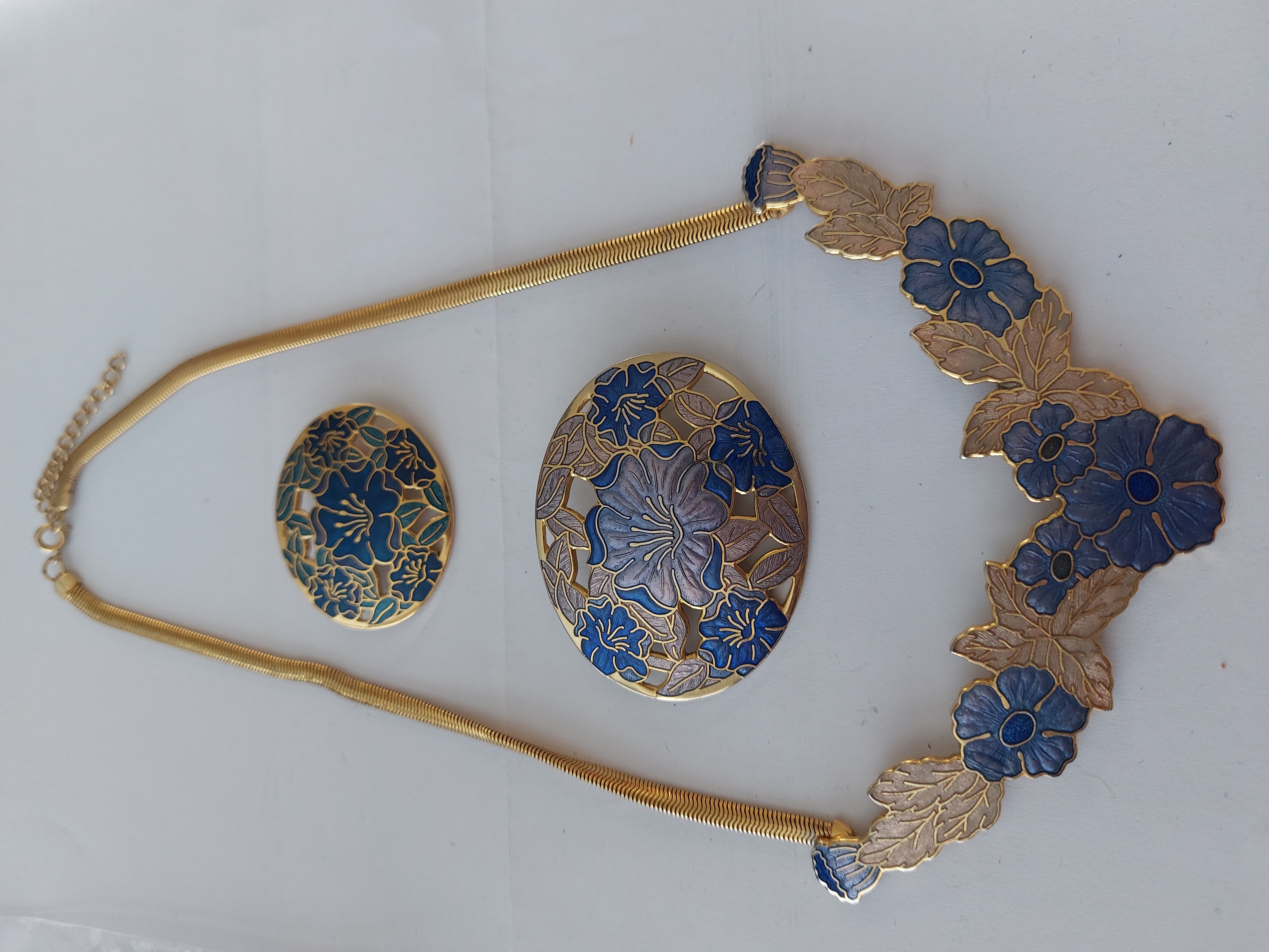 Crown and Fish Jewellery Set - 5 Pieces