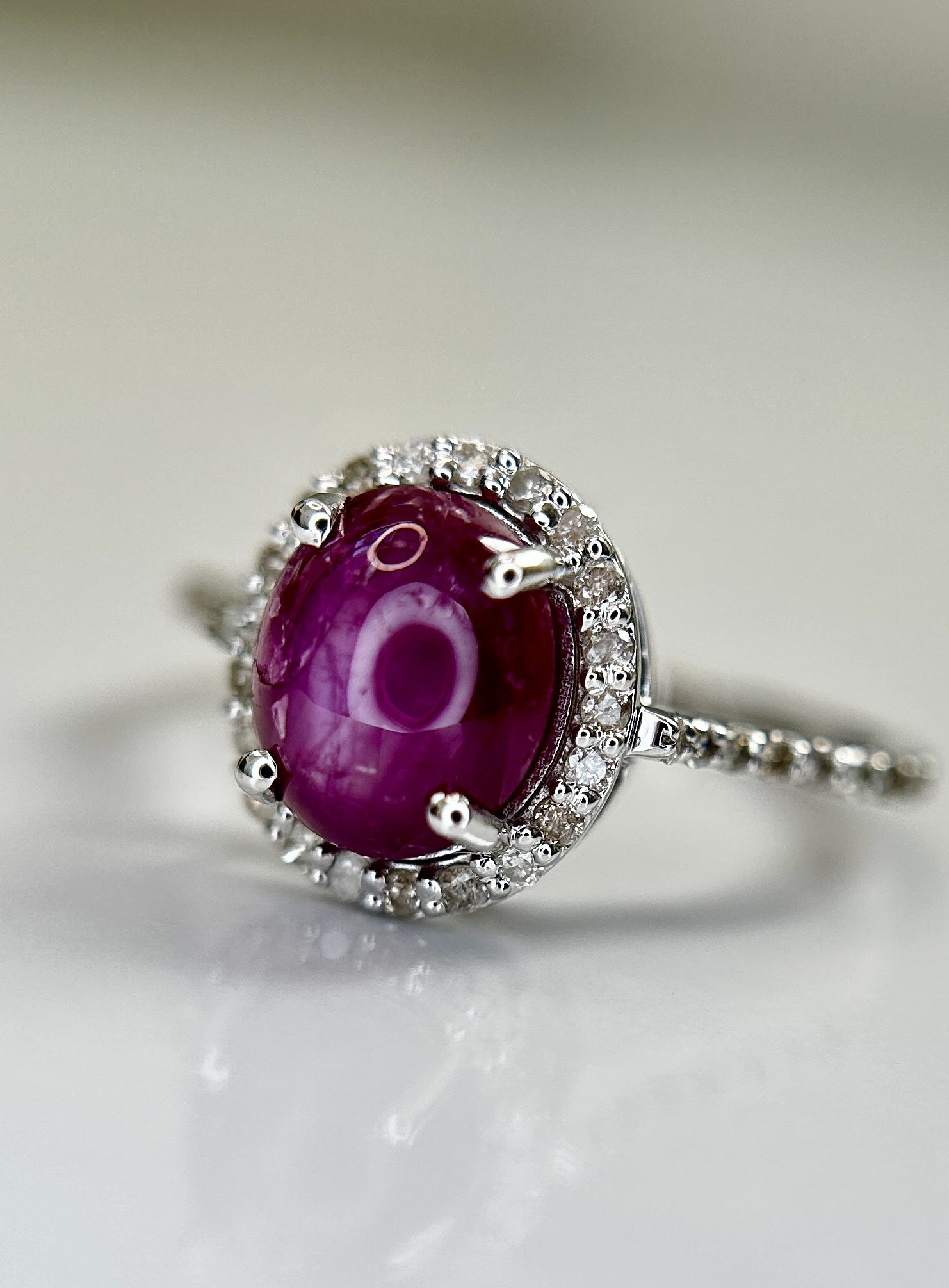 Natural Star Ruby Ring 2.71ct With Natural Diamonds & 18k Gold