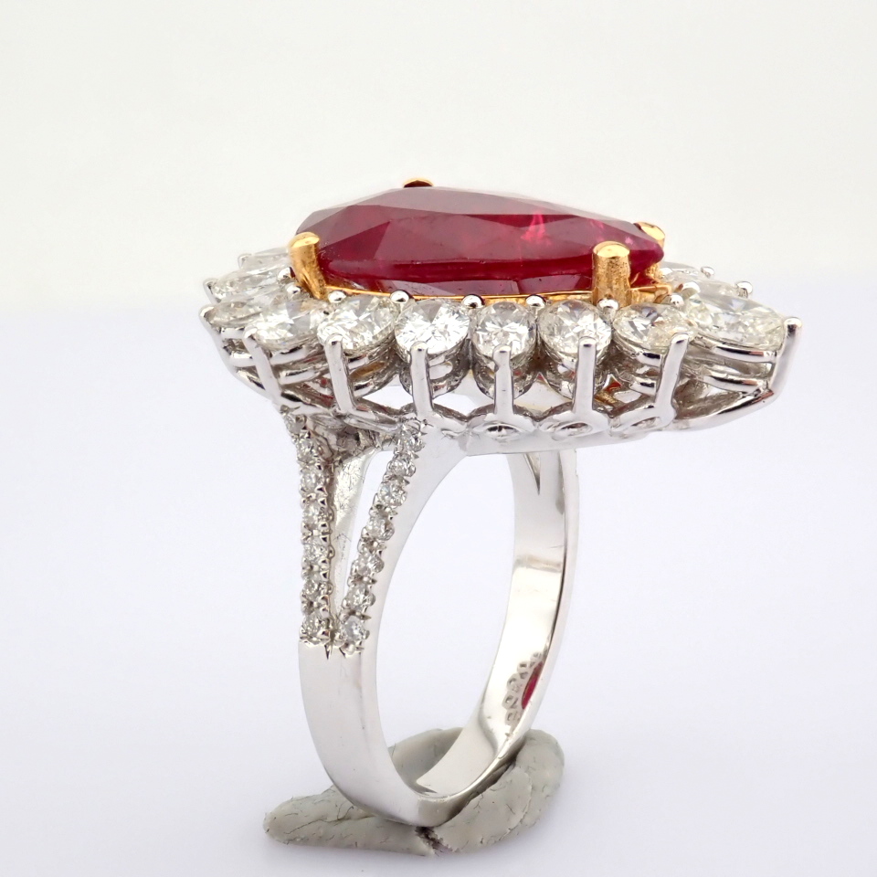 Natural Diamond 18K White Gold Ring