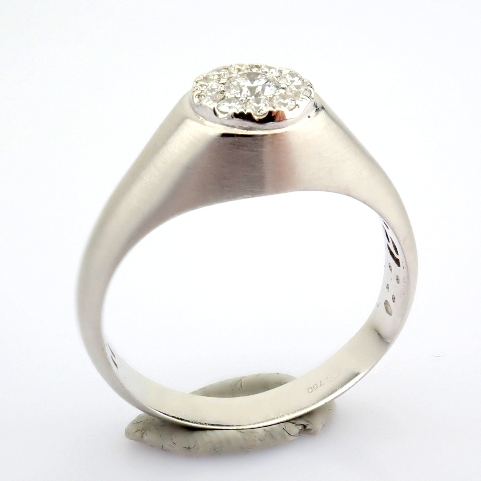 Natural Diamond 18K White Gold Ring